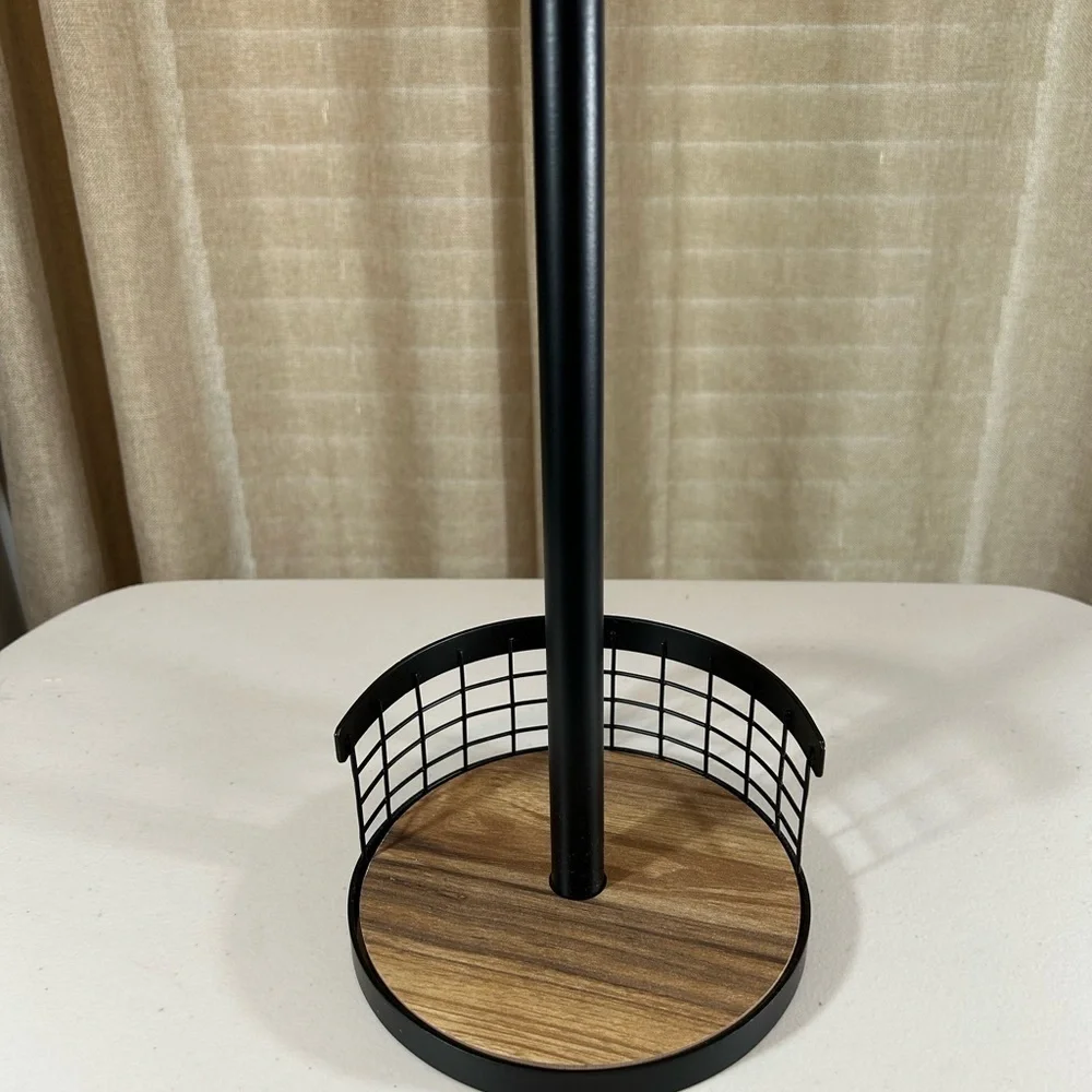 BLACK paper towel holder